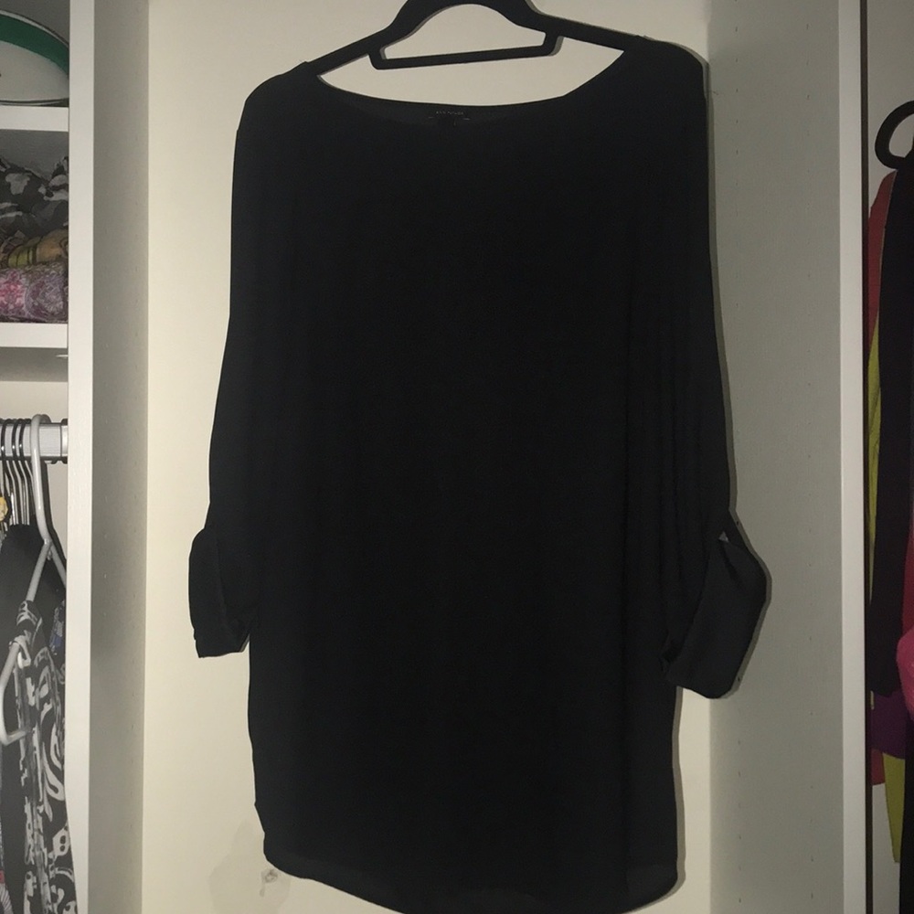 Long /long sleeved black silk like blouse